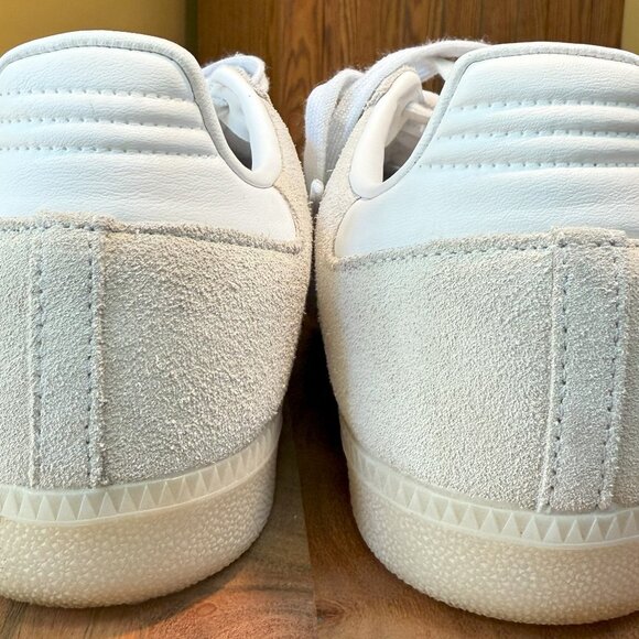 ADIDAS SAMBA WHITE SUEDE W/ RED AND GREEN STRIPES, SIZE 9 - Picture 8 of 8